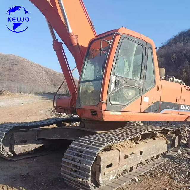 Экскаватор Doosan 300 б/у 2013 года выпуска